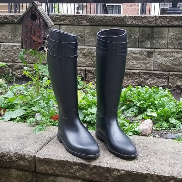 ⭐⭐⭐BURBERRY RIDING BOOTS ⭐⭐ - Picture 3 of 13